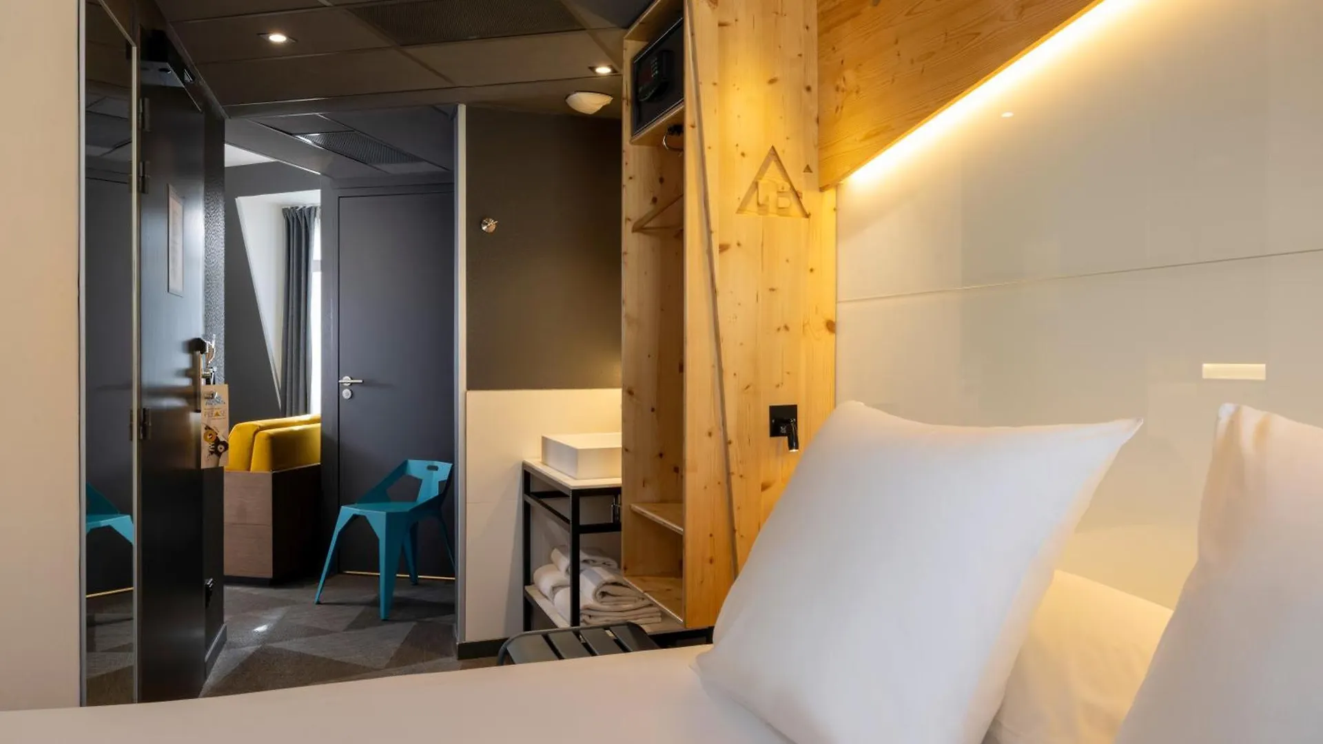 Urban Bivouac Hotel Париж