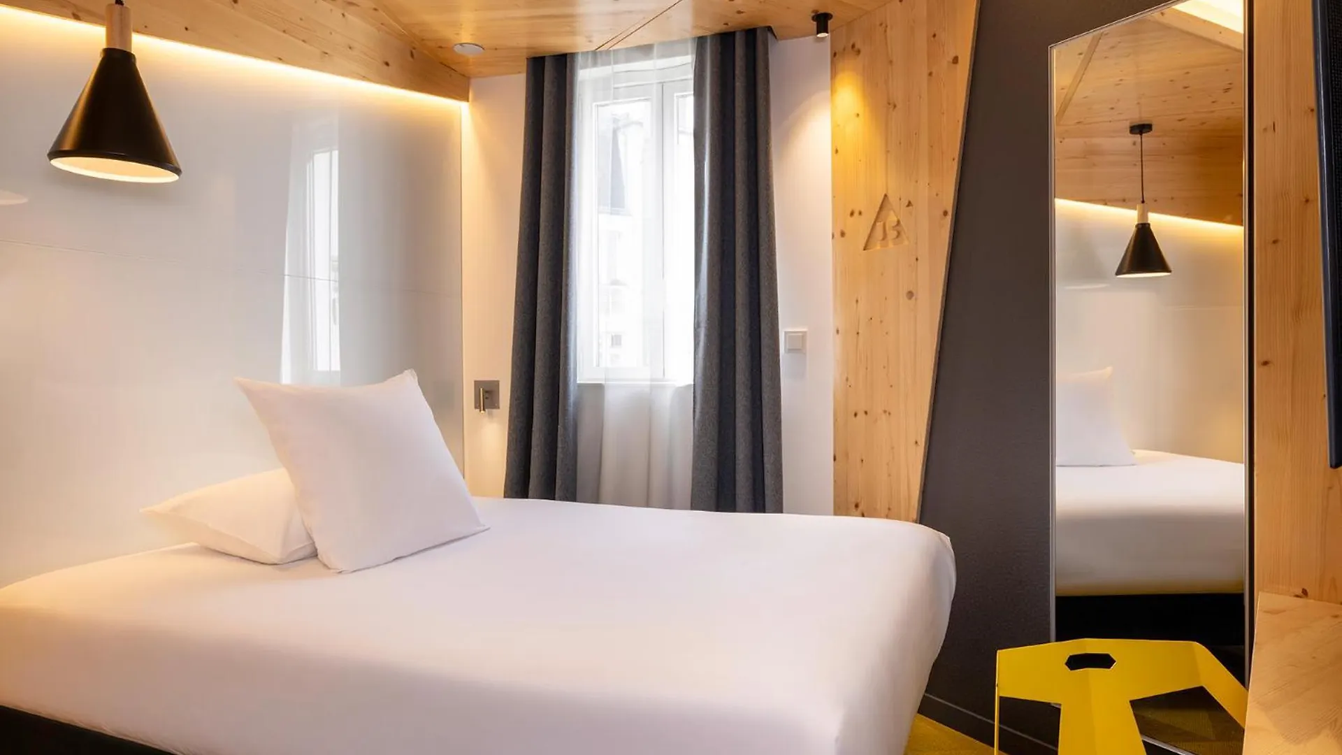 ***  Urban Bivouac Hotel Paris Frankrike
